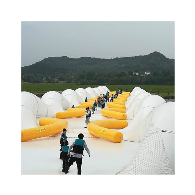 蚌埠蹦床桥农庄游乐场景区新的项目新款充气蹦床桥制作厂家热门